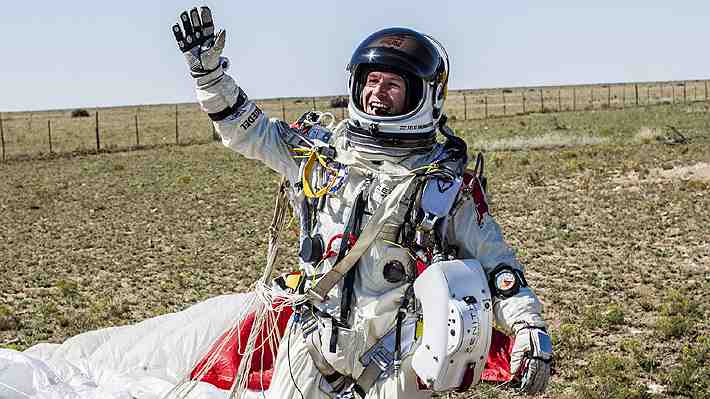 Muere Felix Baumgartner, paracaidista que en 2012 saltó desde la estratósfera: Sufrió un accidente en parapente en Italia