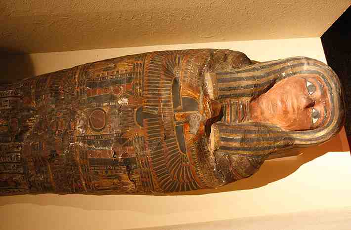 Descubren la huella de una mano en un objeto funerario egipcio: Tendría 4.000 años de antigüedad
