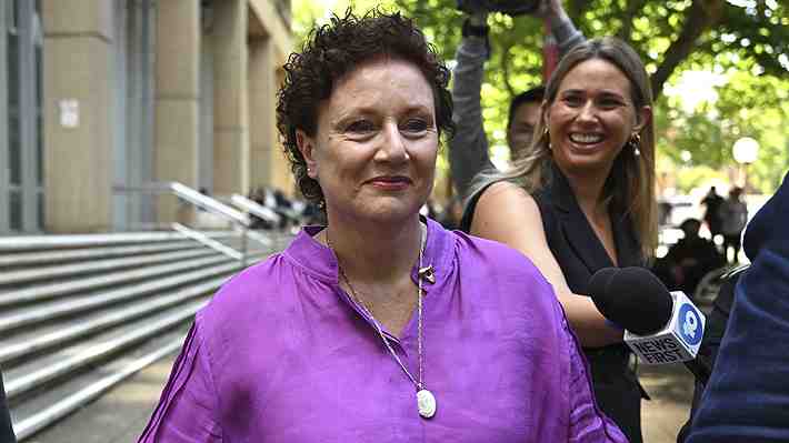 Justicia australiana indemnizará a mujer que pasó 20 años en prisión y luego fue indultada por la muerte de sus cuatro hijos
