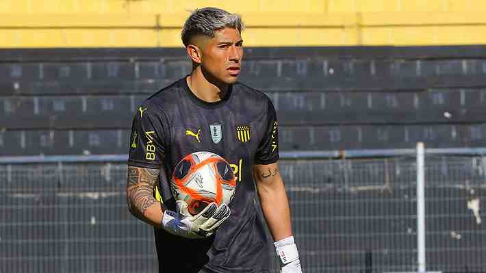 El "feliz" debut de Brayan Cortés en Peñarol: Qué dijo el chileno y los grandes elogios de su DT y la prensa uruguaya