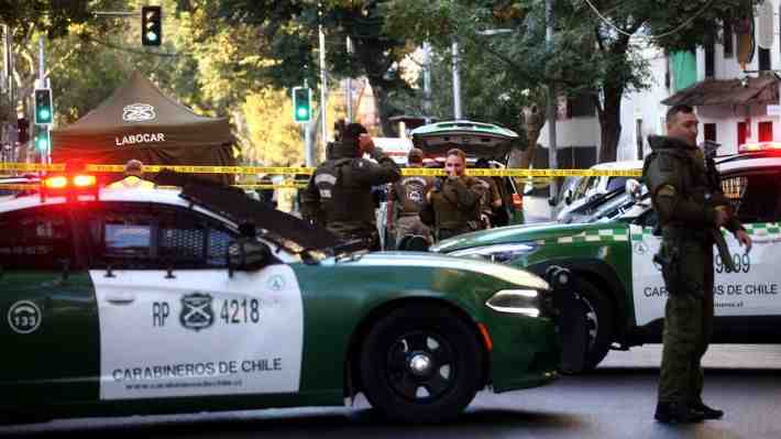 Carabinero de franco da muerte a un sujeto y deja grave a otro afuera de discoteca en San Bernardo: Sería legítima defensa