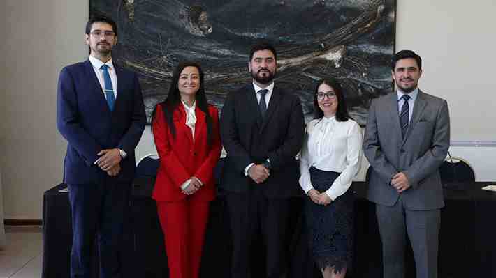 "Injustificada": Diplomáticos de Carrera repudian decisión del Gobierno de eliminar apoyo para educación de hijos