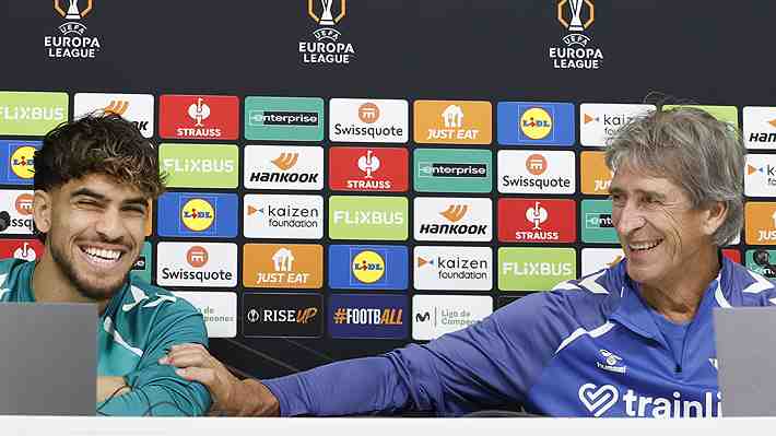 Manuel Pellegrini da tajante respuesta sobre su futuro y protagoniza divertido momento con jugador del Betis en conferencia de prensa