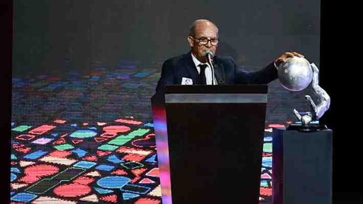 Osvaldo "Pata Bendita" Castro, histórico goleador chileno, fue incorporado al Salón de la Fama