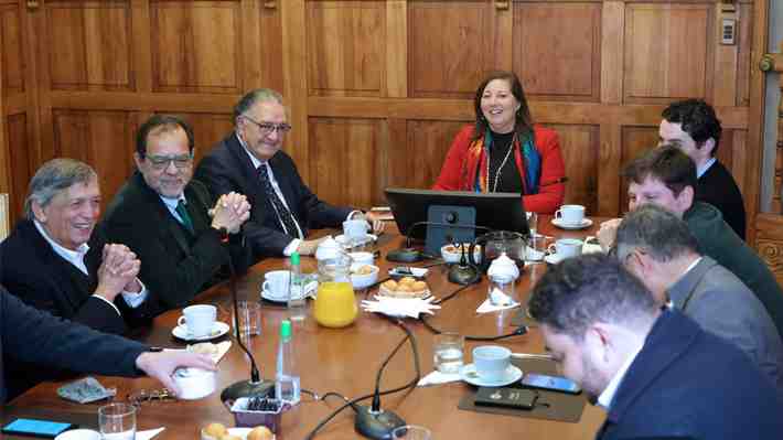 "Debe dedicarse a terminar bien": La resistencia oficialista al entusiasmo del Gobierno por un cambio de gabinete