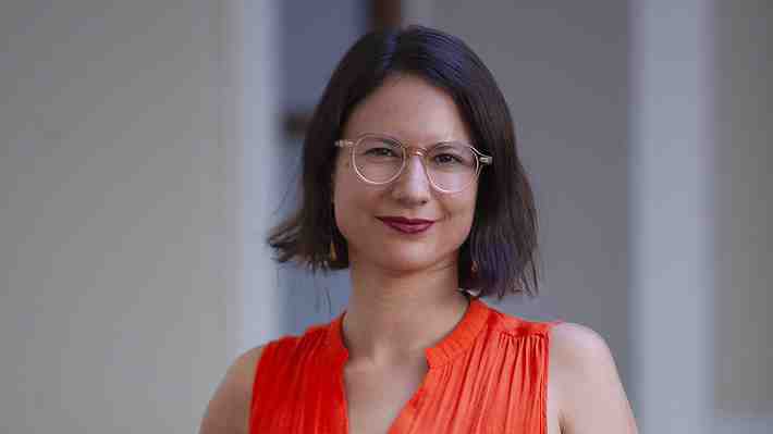 Corte reprocha a administración de Hassler por ausencia de sumario ante posibles irregularidades en horas extras