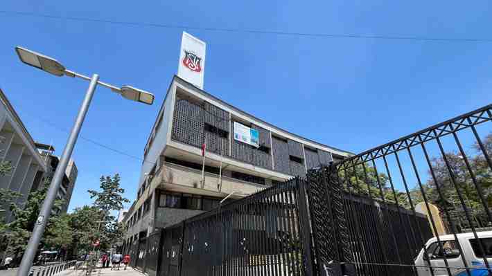 Profesoras rociadas con bencina fueron las últimas: Agresiones de estudiantes a docentes aumentan casi un 50%