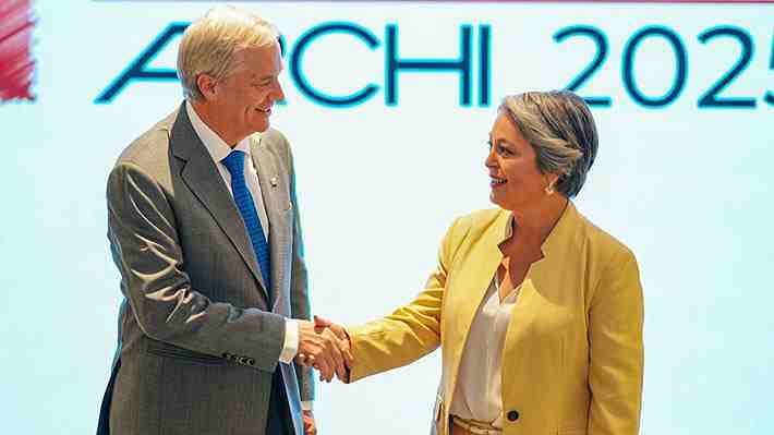 Último cara a cara entre Kast y Jara: Los puntos a seguir del "exigente" debate presidencial de este martes