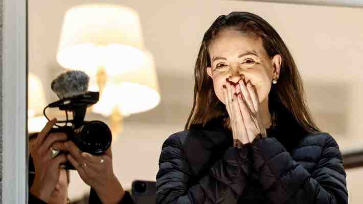 La odisea de Machado para recibir el Nobel de la Paz: Viajes secretos, un vestido prestado y el reencuentro con sus hijos