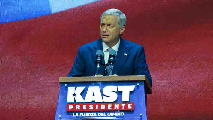 Kast dice que será "el Presidente de todos" convocando a la oposición para "mejorar el país": "Chile requiere un cambio real"