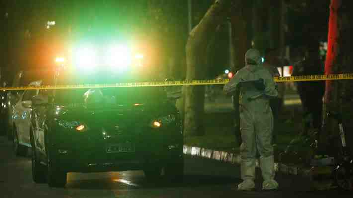 Adulto mayor de 75 años es asesinado de una apuñalada tras oponerse al robo de su vehículo en El Bosque