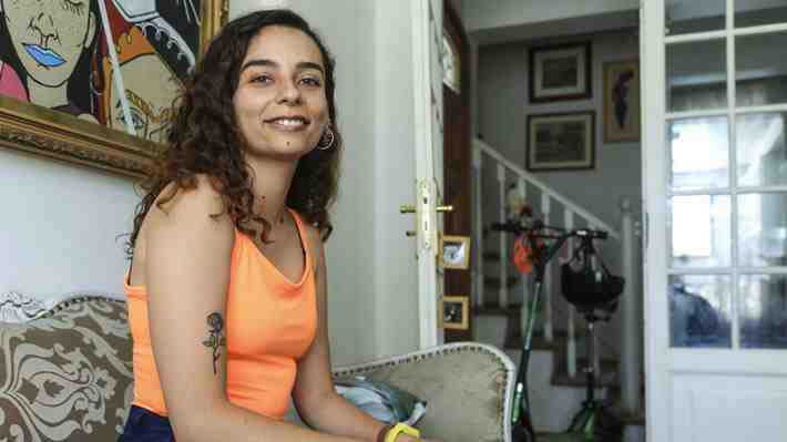 De "inocencia", "feminismo" e "indigenismo": Las definiciones de la "capitana Rodríguez" en EmolTV