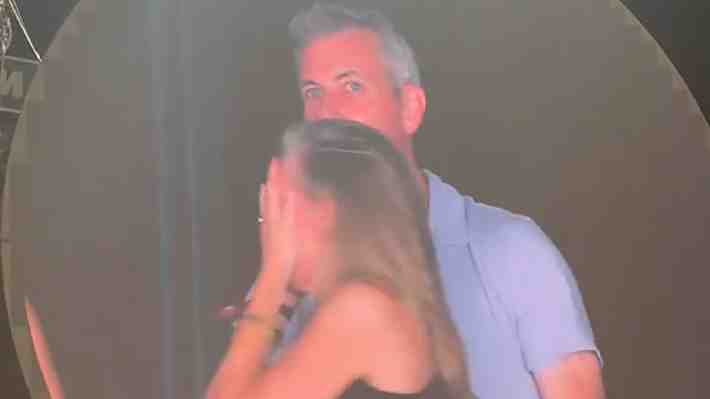 Kristin Cabot, la mujer de la "kiss cam" de Coldplay, habla por primera vez: "Tomé una mala decisión"