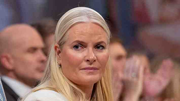 Fibrosis ha avanzado rápido: Médicos de la Princesa Mette-Marit de Noruega la preparan para un trasplante de pulmón