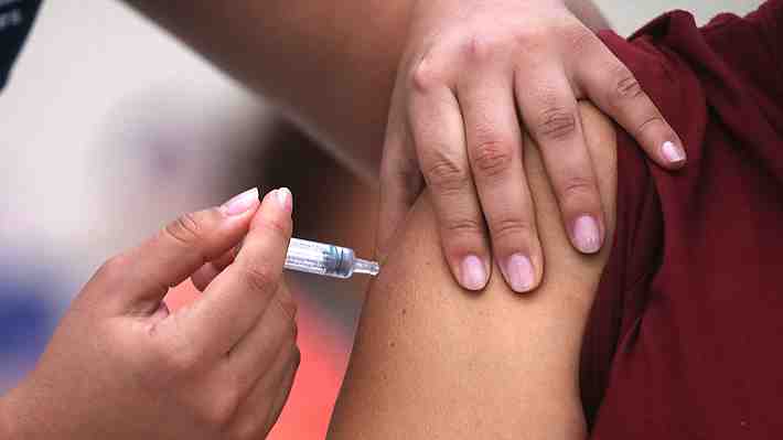 "La mejor herramienta": Detallan medidas ante la aparición de la variante de influenza AH3N2 en Chile