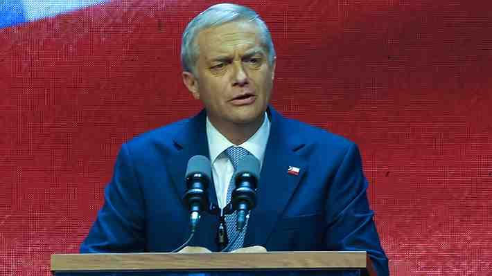 Sus primeras medidas, el "amarre" de funcionarios y relación con la oposición: Las definiciones de Kast a una semana de ganar las elecciones