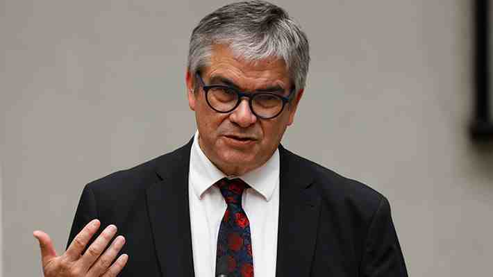 "Soluciones que no son óptimas": El análisis de Marcel por el "amarre" de funcionarios públicos