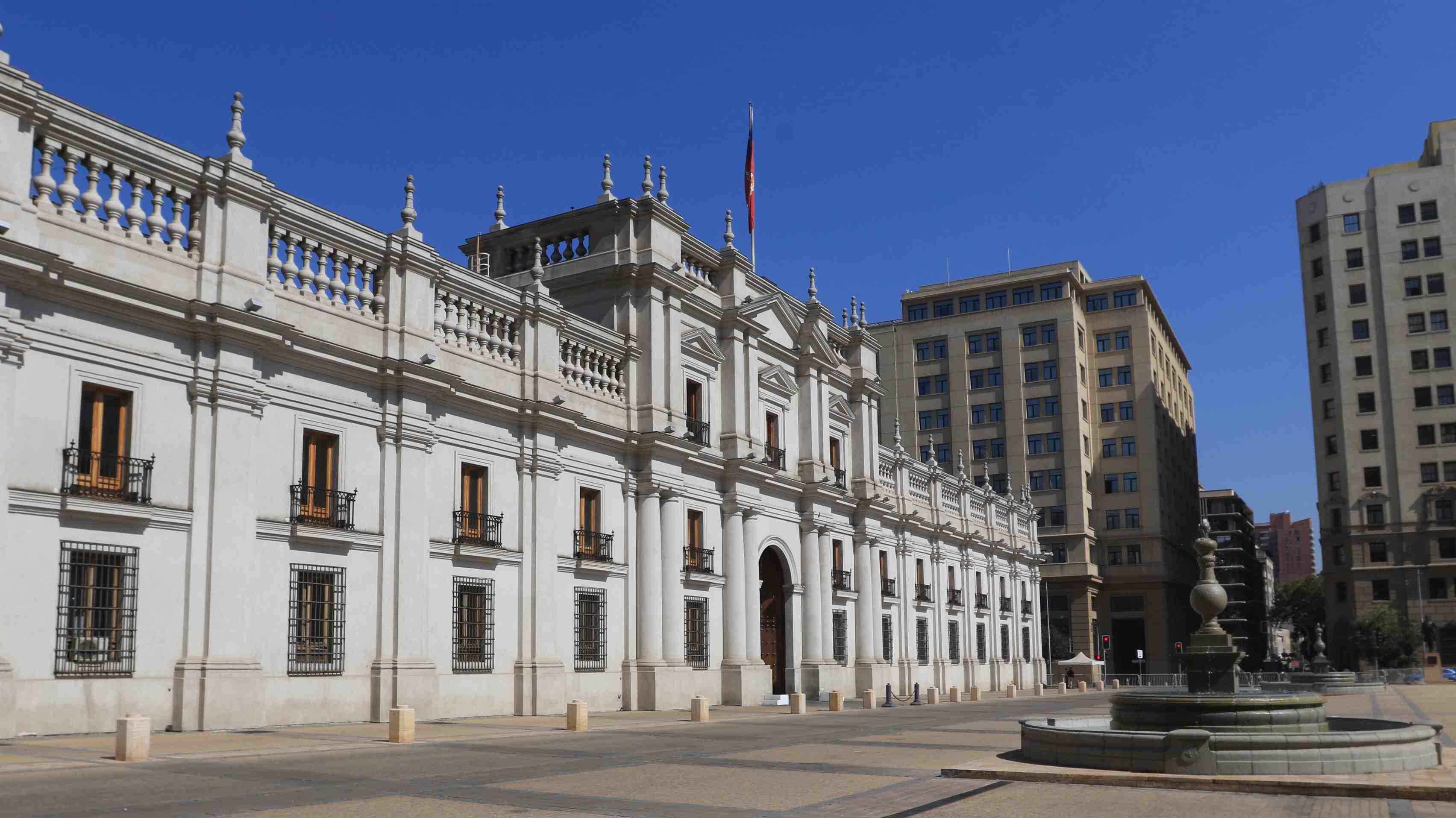 La ruta del despido "fundado": Las dificultades que enfrentaría el Gobierno de Kast ante polémico "amarre"