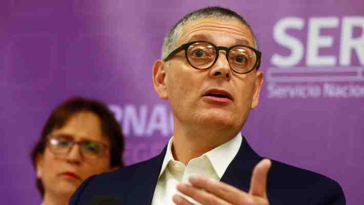 Suspenden al director nacional del Sernac Andrés Herrera en medio de sumario por Ley Karin