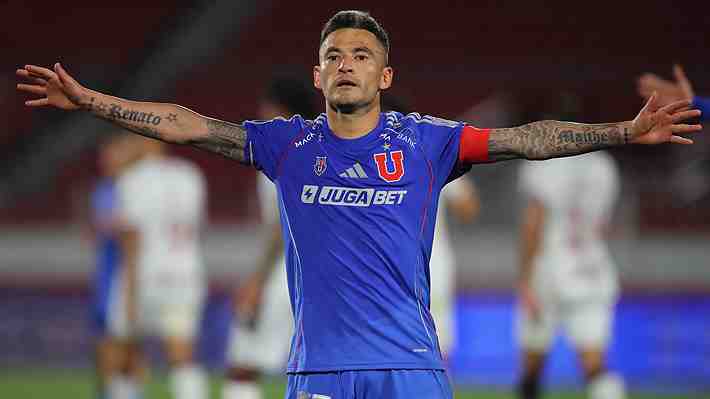 Oficial: La Universidad de Chile anuncia la renovación de Charles Aránguiz