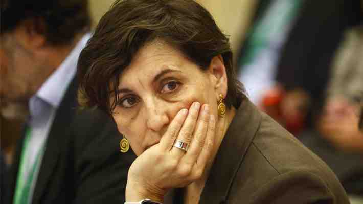 Rápida operación de madre de ministra Aguilera: Hospital del Salvador dice que "cumplía con los criterios de priorización"