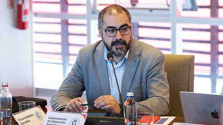 Contraloría halla 70% de fondos sin rendir en giros de subsecretaría a la educación superior en 2024