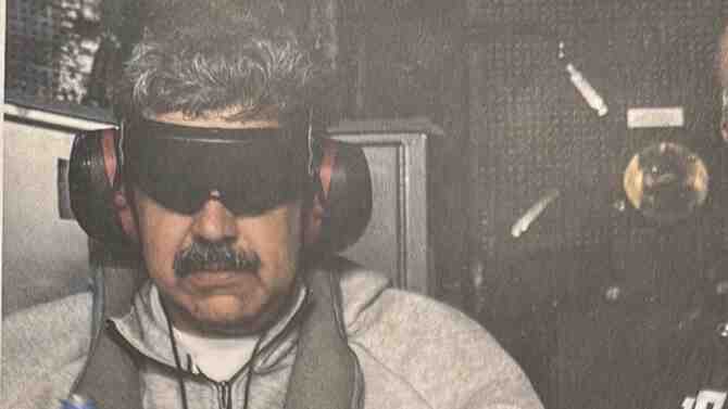 Esposado y a bordo del Iwo Jima: Trump publica la primera foto de Nicolás Maduro detenido