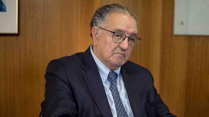 Senador Huenchumilla renuncia a la presidencia de la DC: "Una nueva generación tiene que asumir la conducción partidaria"