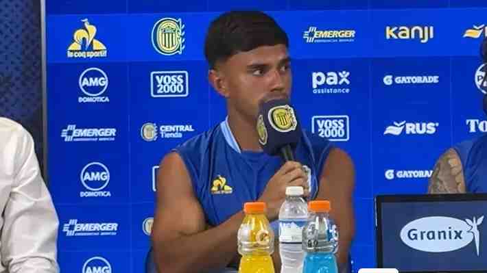 Vicente Pizarro fue presentado en Argentina y lanzó brutal crítica al fútbol chileno