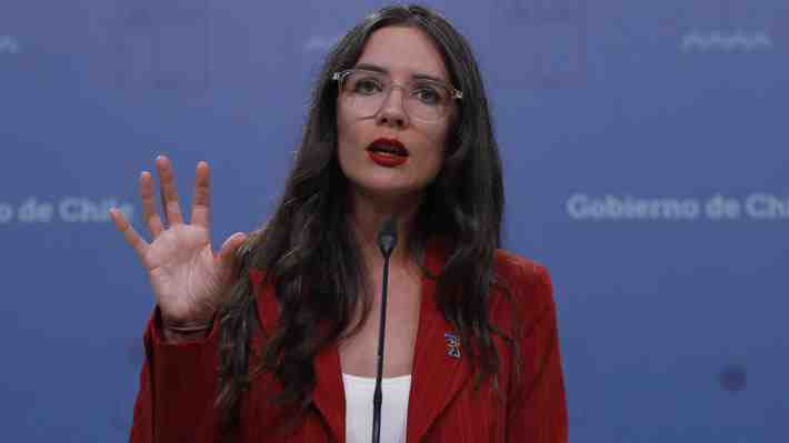 Economistas refutan "autoelogios" de Vallejo sobre la herencia del Gobierno: "Se desmienten con la evidencia"