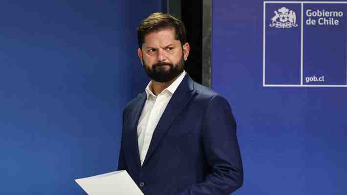 Descarte de veto, ceremonia en La Moneda y entre los "1.000 avances": Cómo el Gobierno hizo suya la ley “Naín Retamal”