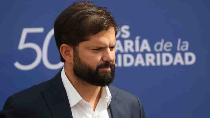 "Tensiona" la separación de Poderes: Expertos ponderan efectos de críticas de Boric al fallo que absolvió a Crespo