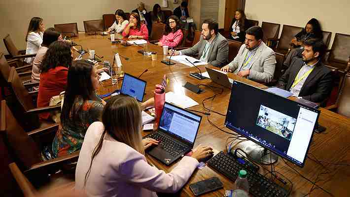 "Transparencia y probidad no son opcionales": Congresistas cuestionan millonario error detectado en Ministerio de la Mujer
