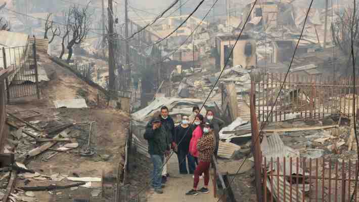 Incendios: Presidente viaja al Biobío junto a ministras y sostendrá reuniones con autoridades regionales