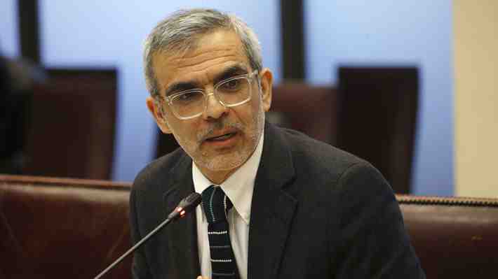 Tesis de Corma sobre incendios incomoda al Gobierno: Cordero dice que tienen "la costumbre de culpar a terceros"