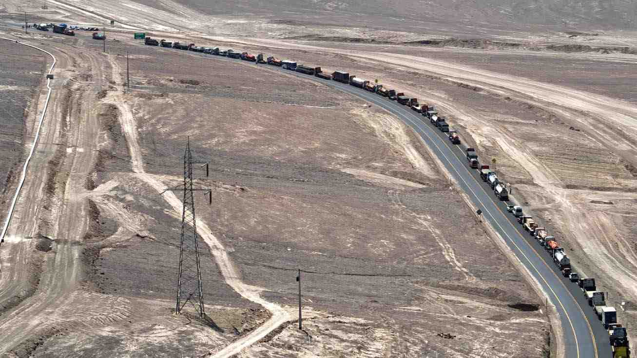 "Cuatro días afectada": BHP alerta impacto por huelga de Finning que bloquea la "ruta de la minería"