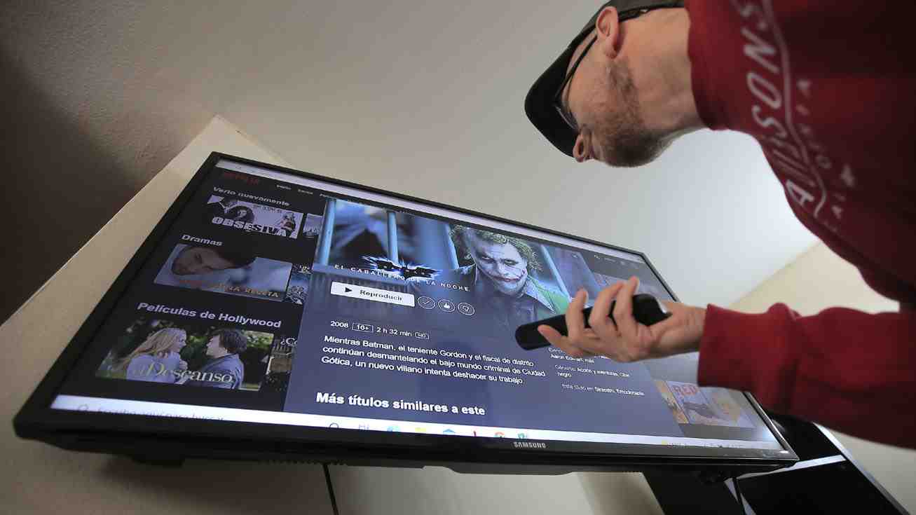 "Falta filtro": Ejecutivo de Zapping cuestiona a gigante del retail por ofrecer "streaming pirata" y enciende alerta