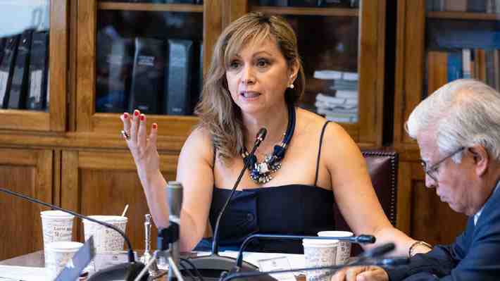 Ministerio Público abre investigación contra senadora oficialista Loreto Carvajal (PPD)