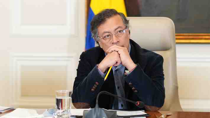 "Esclavos y perros": Gobierno exige "respeto" por política interior tras dichos de Petro y diputados piden acción de Cancillería