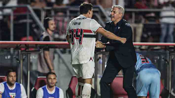 Video: Gonzalo Tapia anotó un gran gol ante el Santos en Brasil y se metió en la historia del Sao Paulo