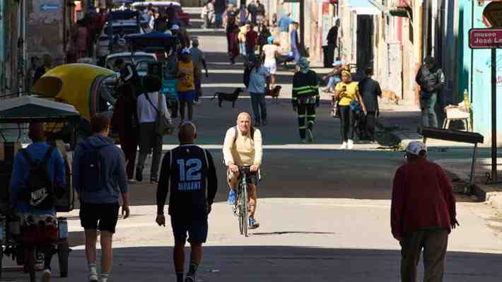 Complejas horas en Cuba ante crisis energética: Anuncian grandes apagones y turismo se desploma drásticamente