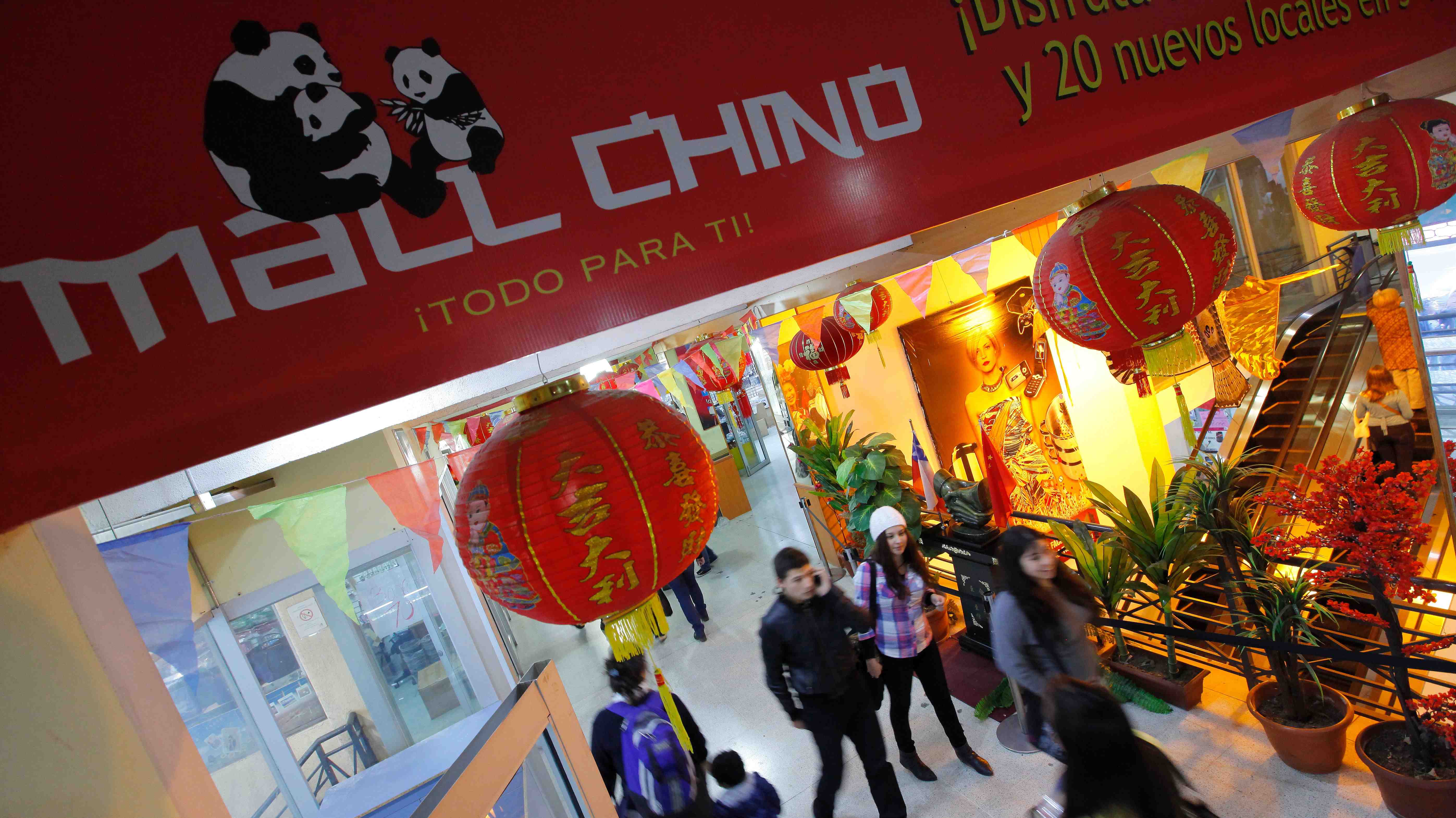 Malls chinos suman polémicas y se abren cuestionamientos sobre su financiamiento y transparencia