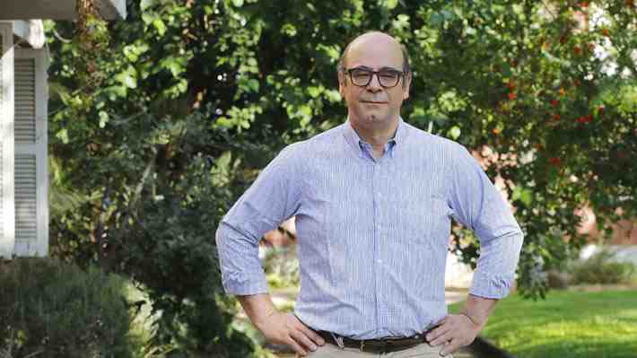 Fernando Atria, exconvencional y referente del FA: "El resultado del 4 de septiembre fue una catástrofe para el país"