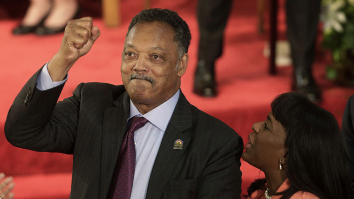 Muere el reverendo Jesse Jackson, activista por los derechos civiles de los afroamericanos en EE.UU. | Emol.com