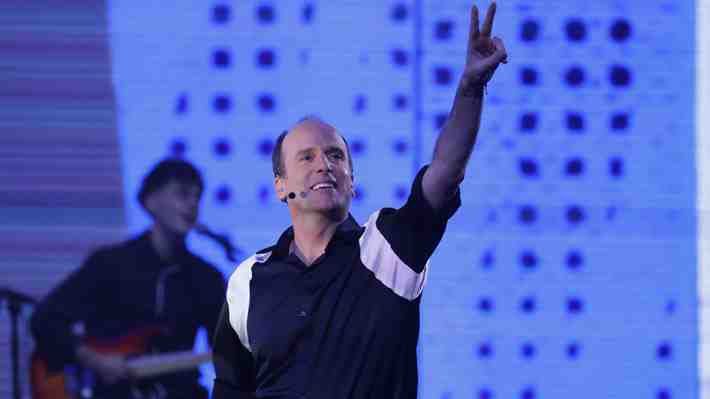 Sin mostrar personajes nuevos y mezclando imitaciones con stand up: Kramer tuvo su cuarta vez en Viña 2026