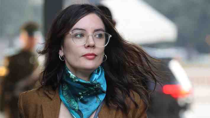 "Es muy normal": Vallejo defiende uso de auto fiscal para asistir a acto partidista ante reparo de Contraloría