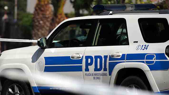 PDI investiga hallazgo de cuerpo de una mujer frente a vivienda de la alcaldesa de Quinta Normal