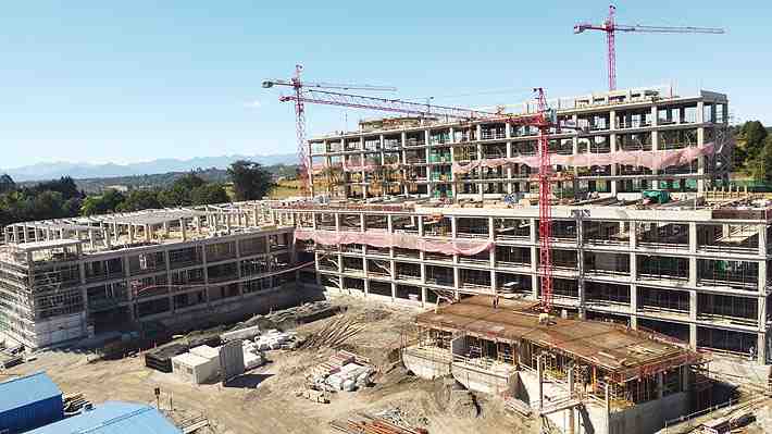 Las causas que explicarían los graves retrasos en la construcción de hospitales