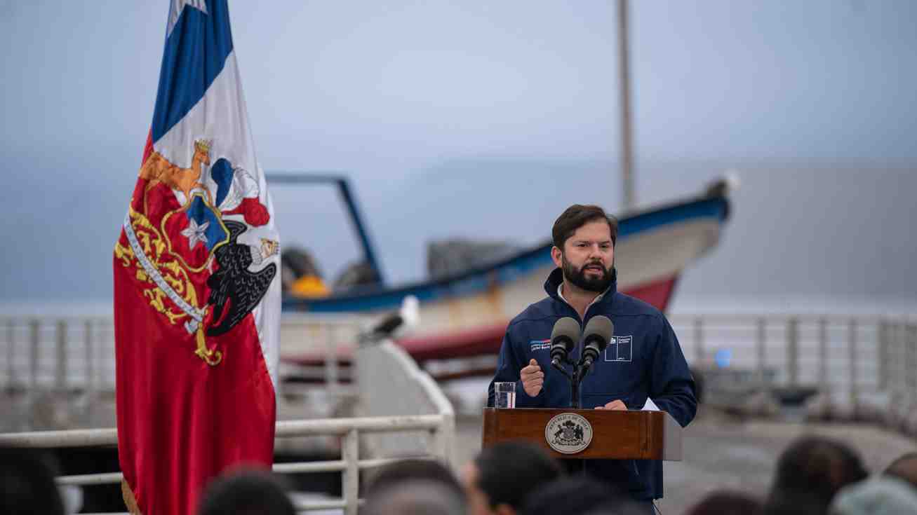Herencia judicial de Boric: Las demandas que se acumulan contra el Estado por la ley de Fraccionamiento Pesquero