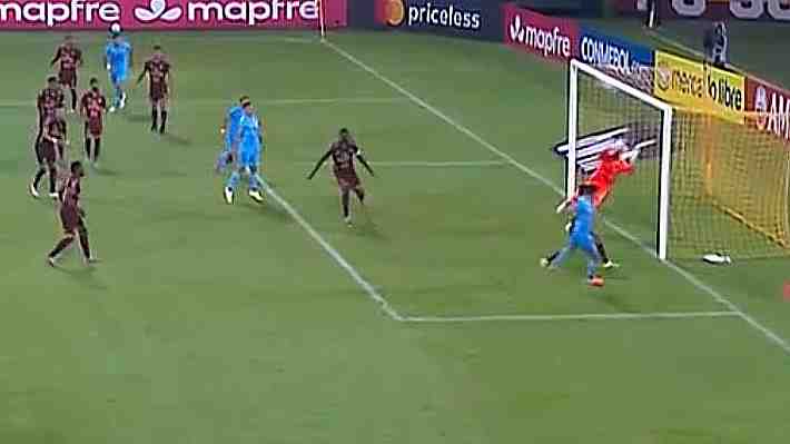 Pudo cambiar la historia: Mira el increíble gol que se perdió O'Higgins ante Tolima en la Libertadores